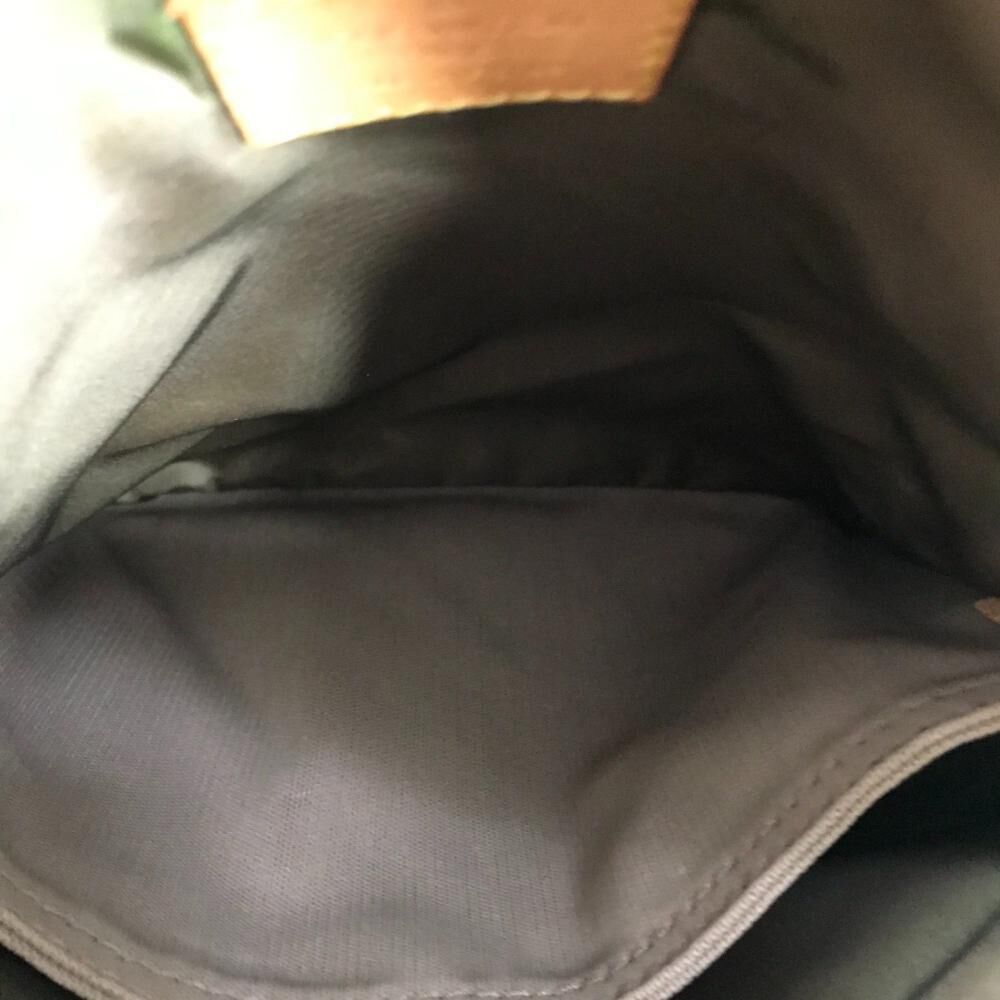 Louis Vuitton Shoulder Bags