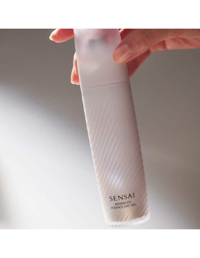 Advanced Essence Day Veil 40 ml