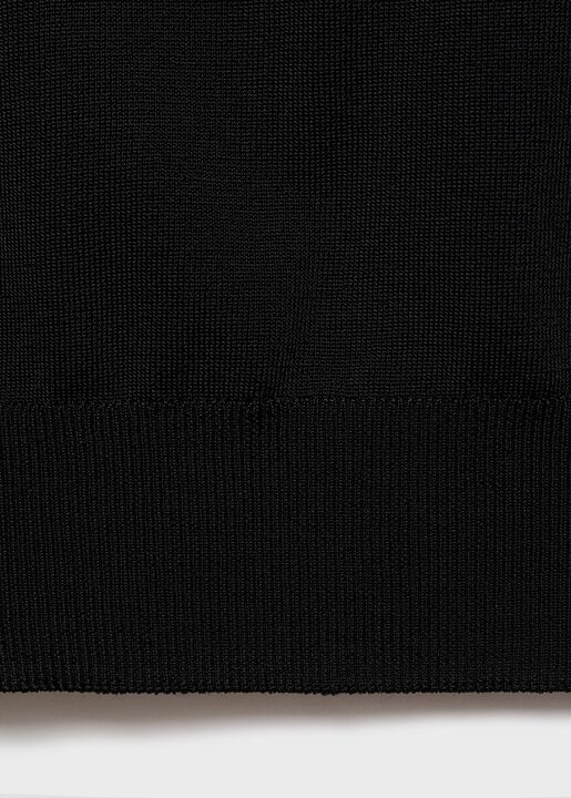 Short-sleeve jumper with metallic d