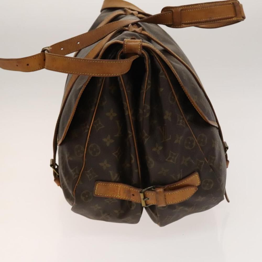 Louis Vuitton Saumur