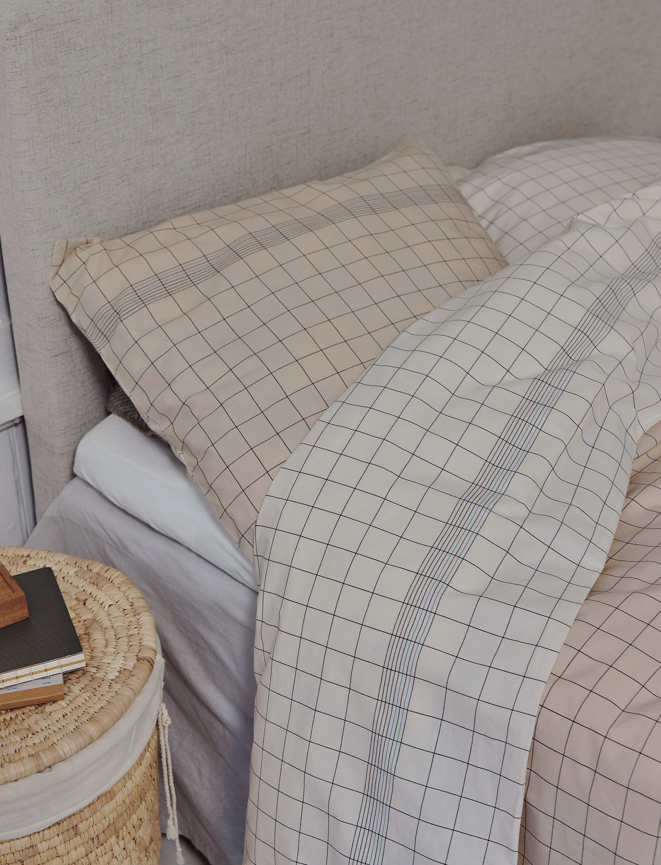 Vibeke Klint s&auml;ngkl&auml;der 140x200 cm/50x70 cm white