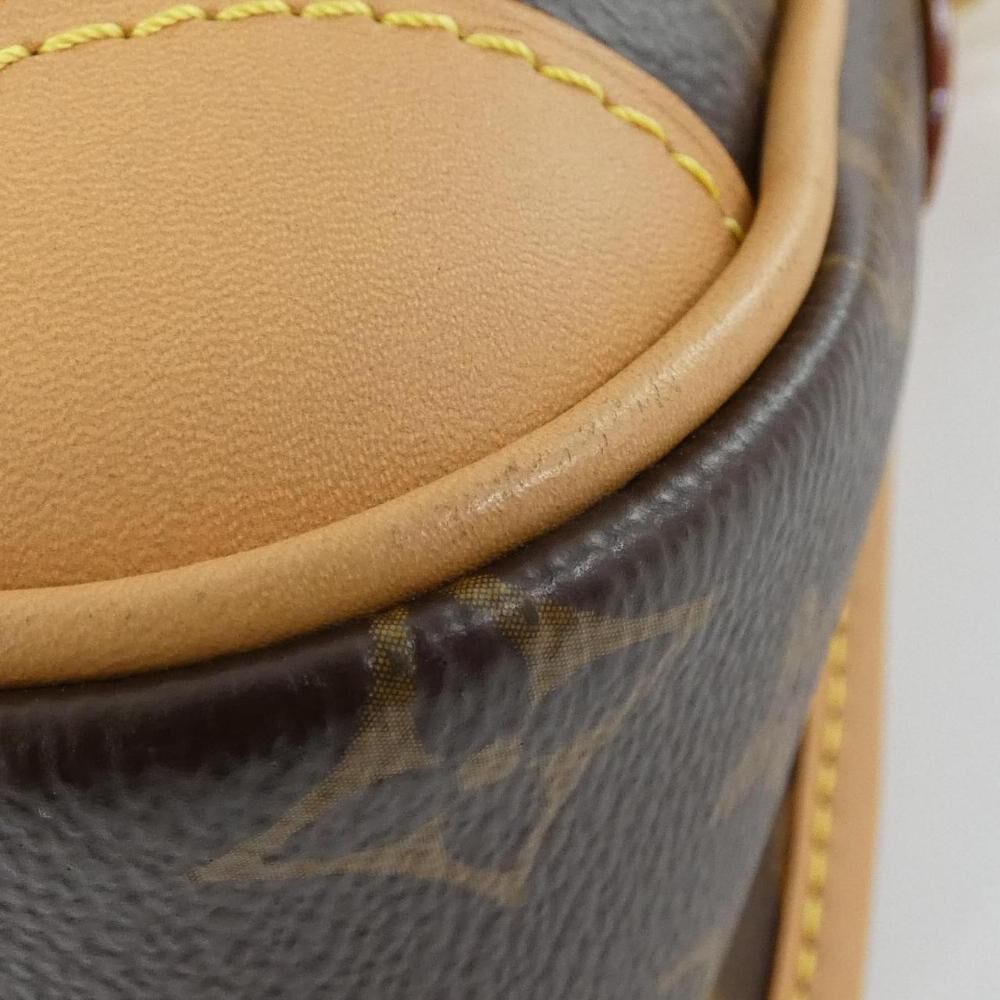 Louis Vuitton Shoulder Bags