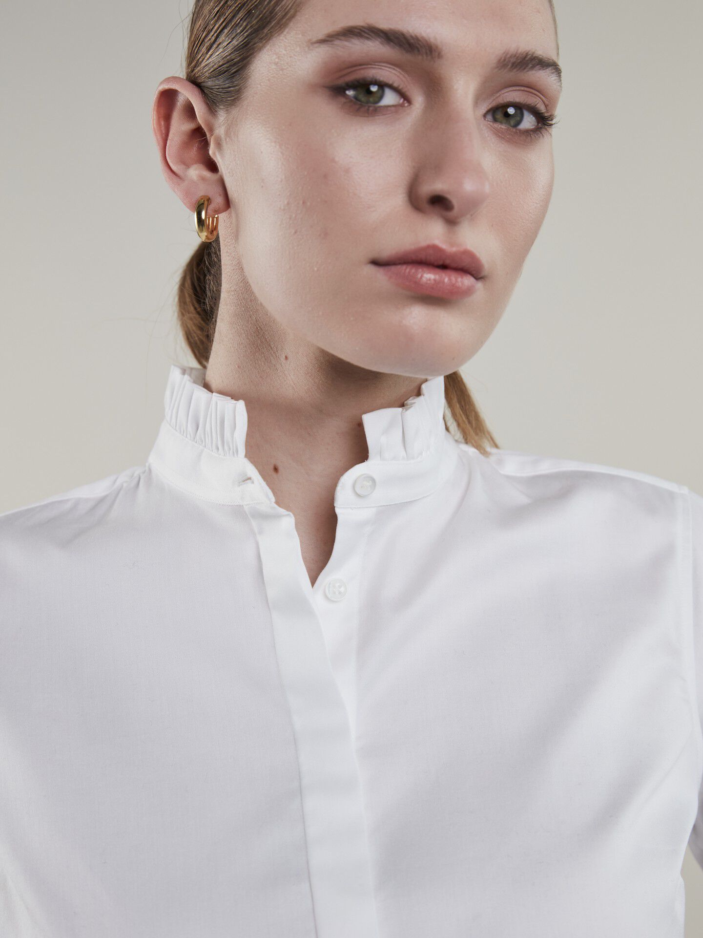 Darya Blouse Neck Frill