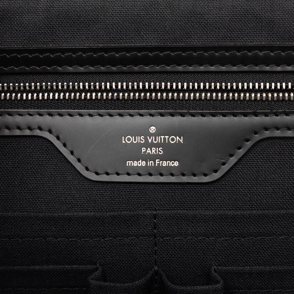 Louis Vuitton Poche Documents