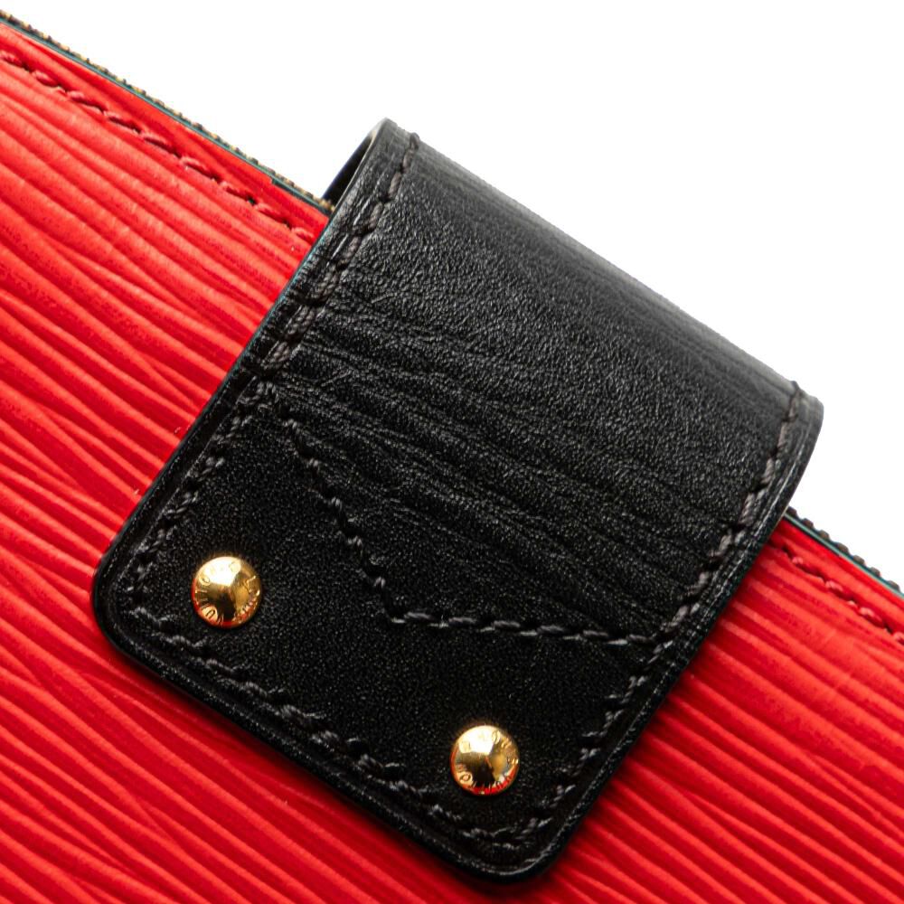 Louis Vuitton Clutch
