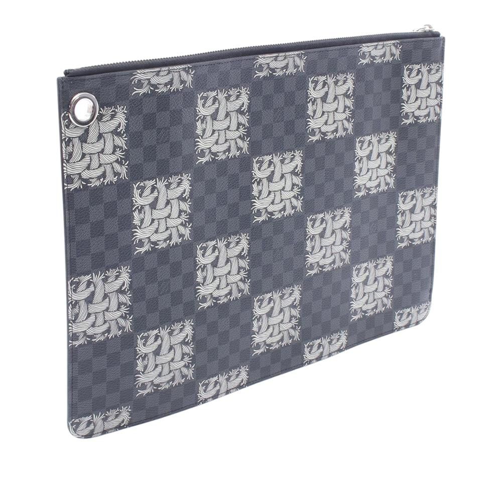 Louis Vuitton Clutch