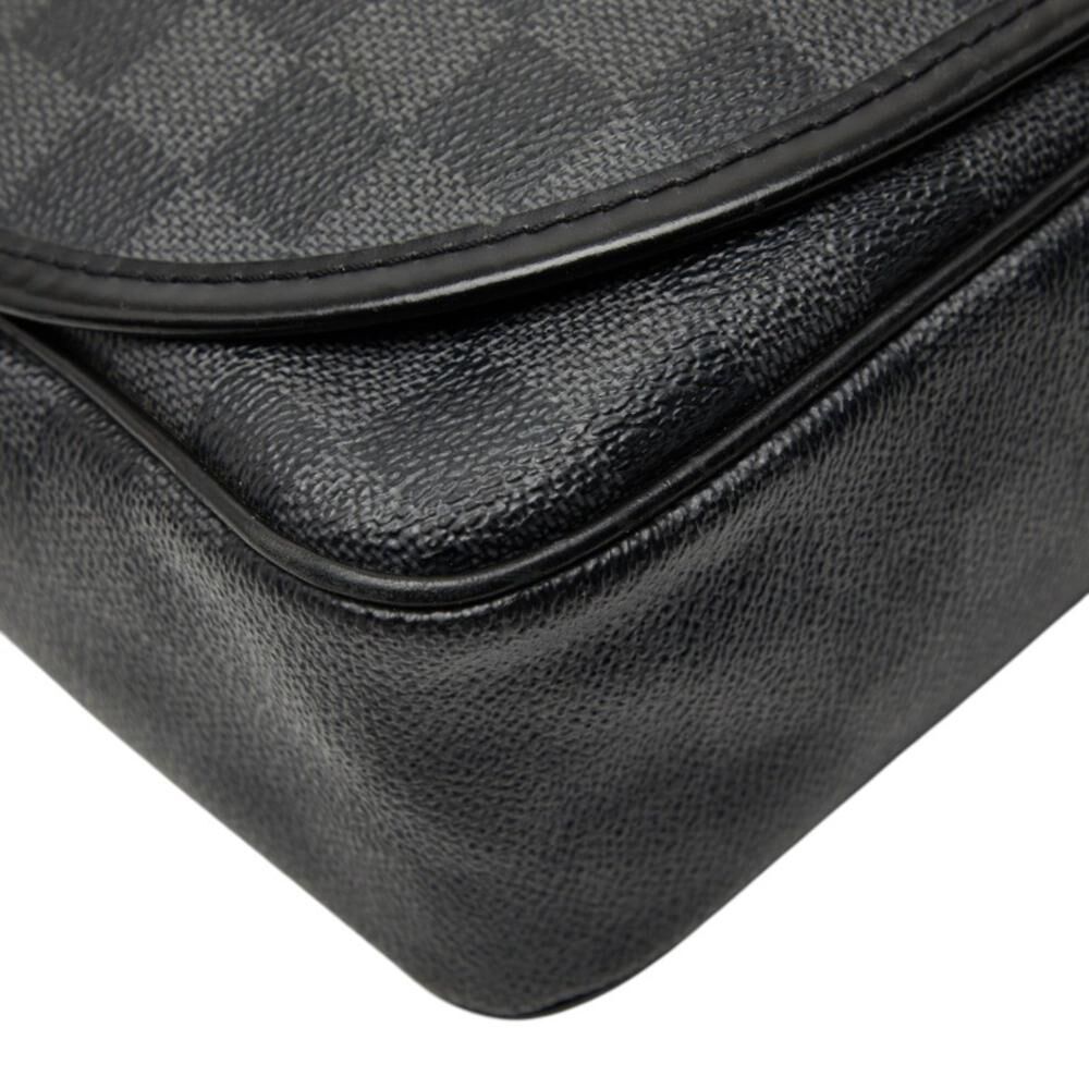 Louis Vuitton District