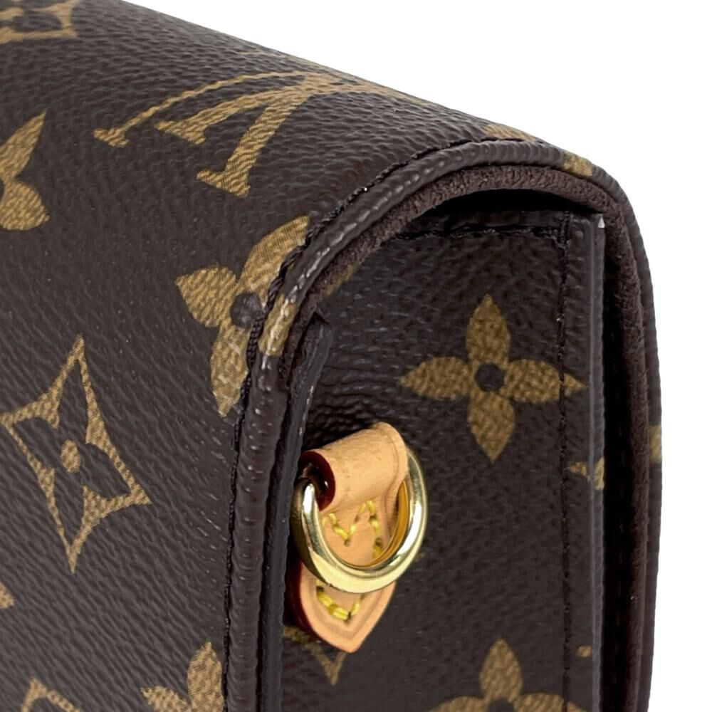 Louis Vuitton Shoulder Bags
