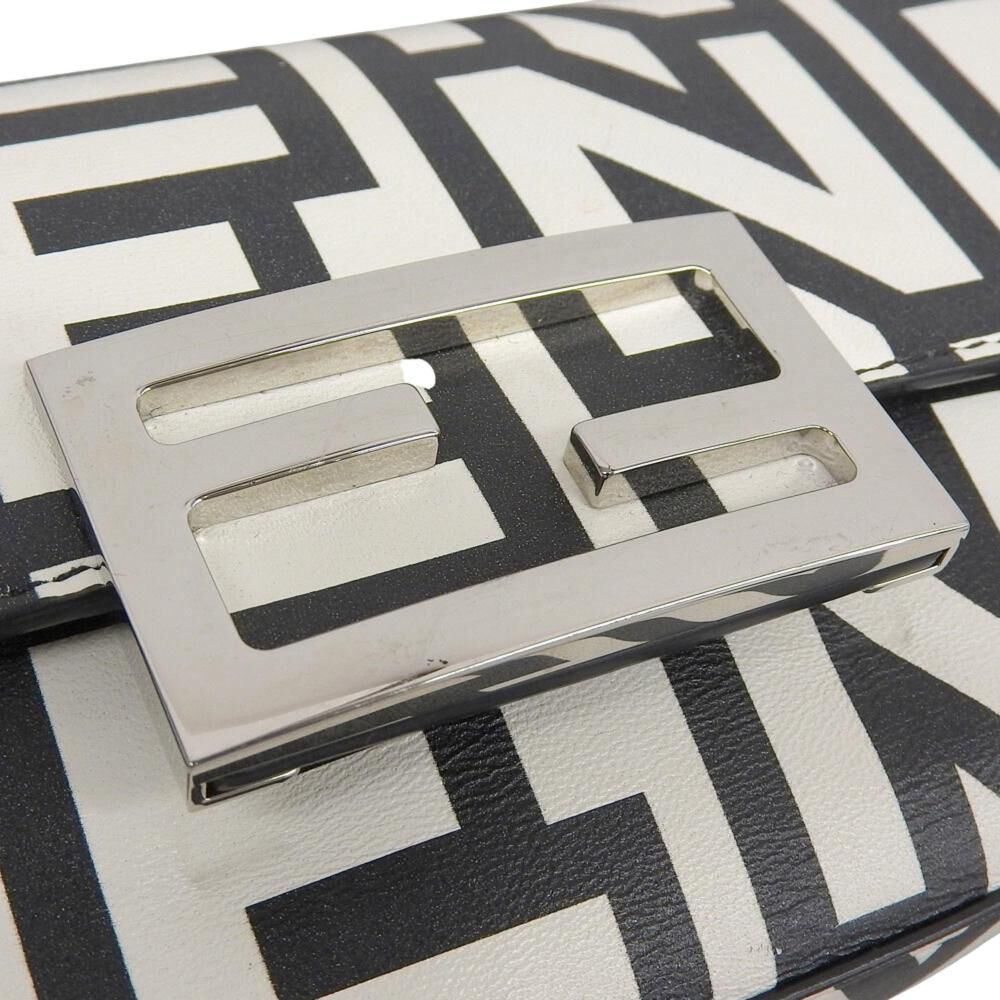 Fendi Baguette