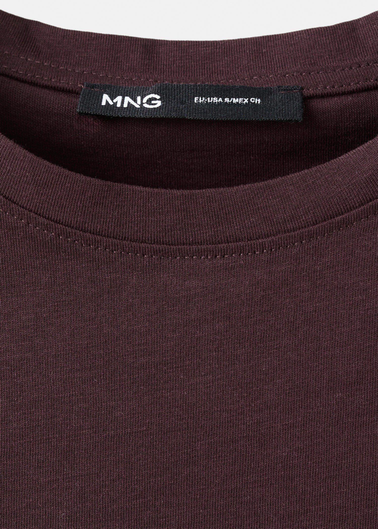 Rounded neck cotton t-shirt