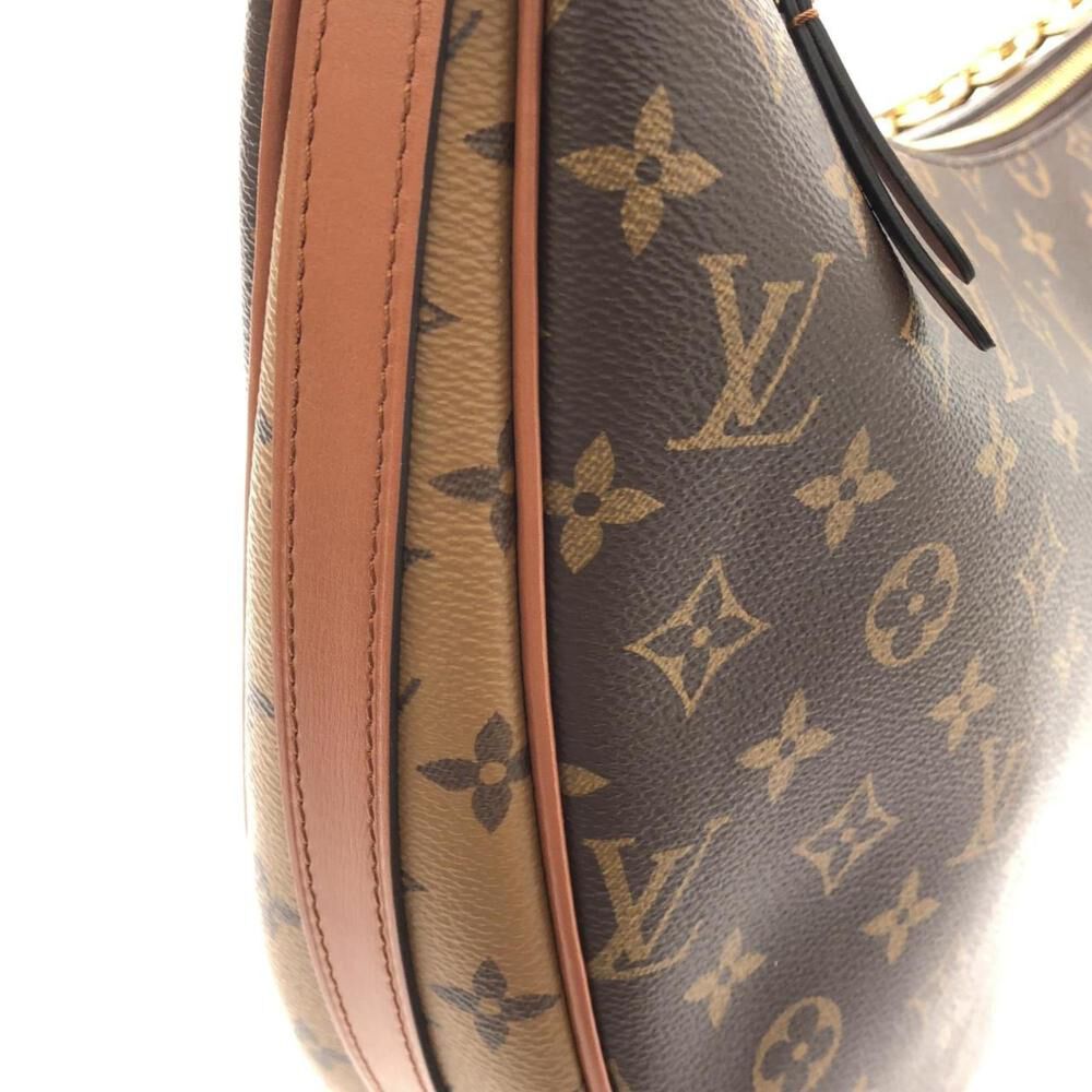 Louis Vuitton Shoulder Bags