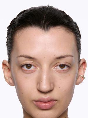 Curvo Pave Ear Cuff Gold