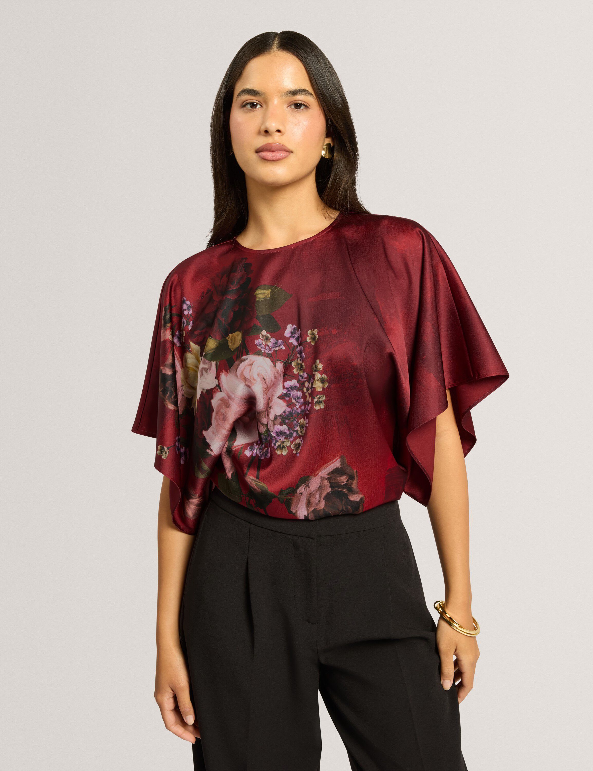 OTILEE Printed Batwing Top