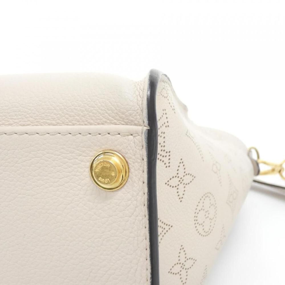 Louis Vuitton On My Side