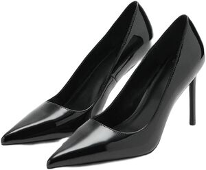 Patent leather heel shoes
