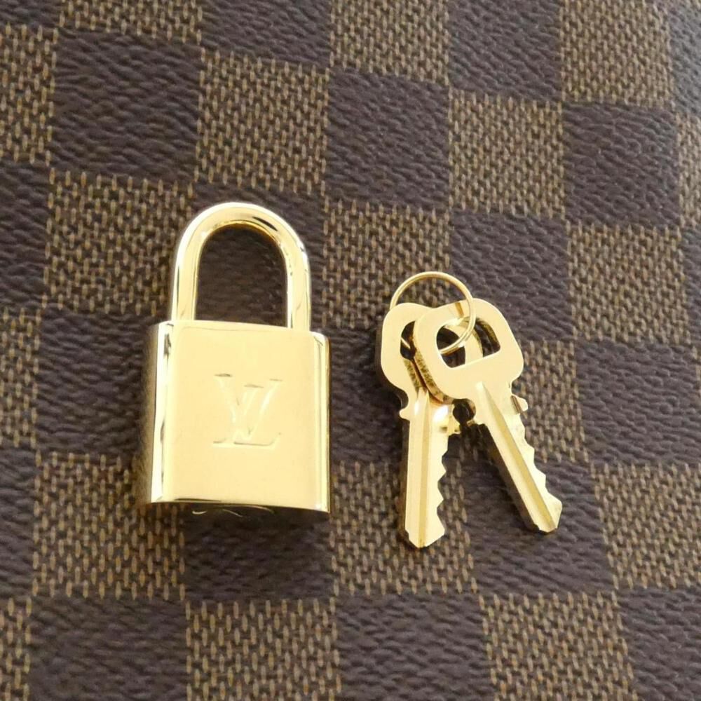 Louis Vuitton Totally