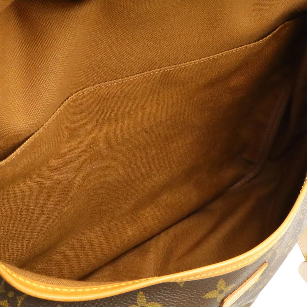 Louis Vuitton Trousse Toilette