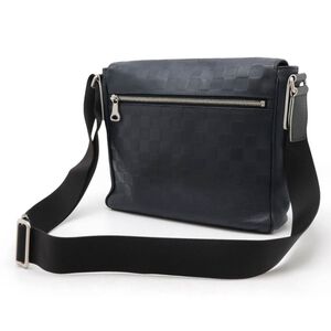 Louis Vuitton District