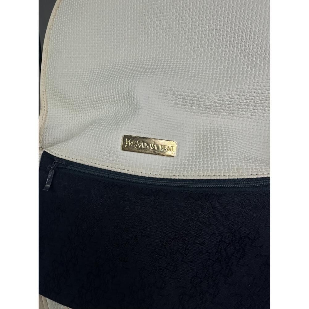 Yves Saint Laurent Shoulder Bag