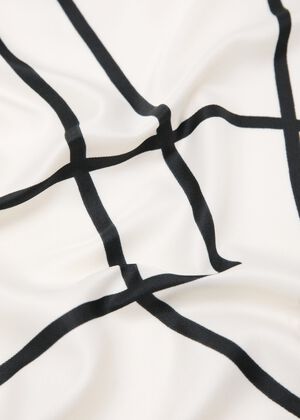 Geometric printed foulard