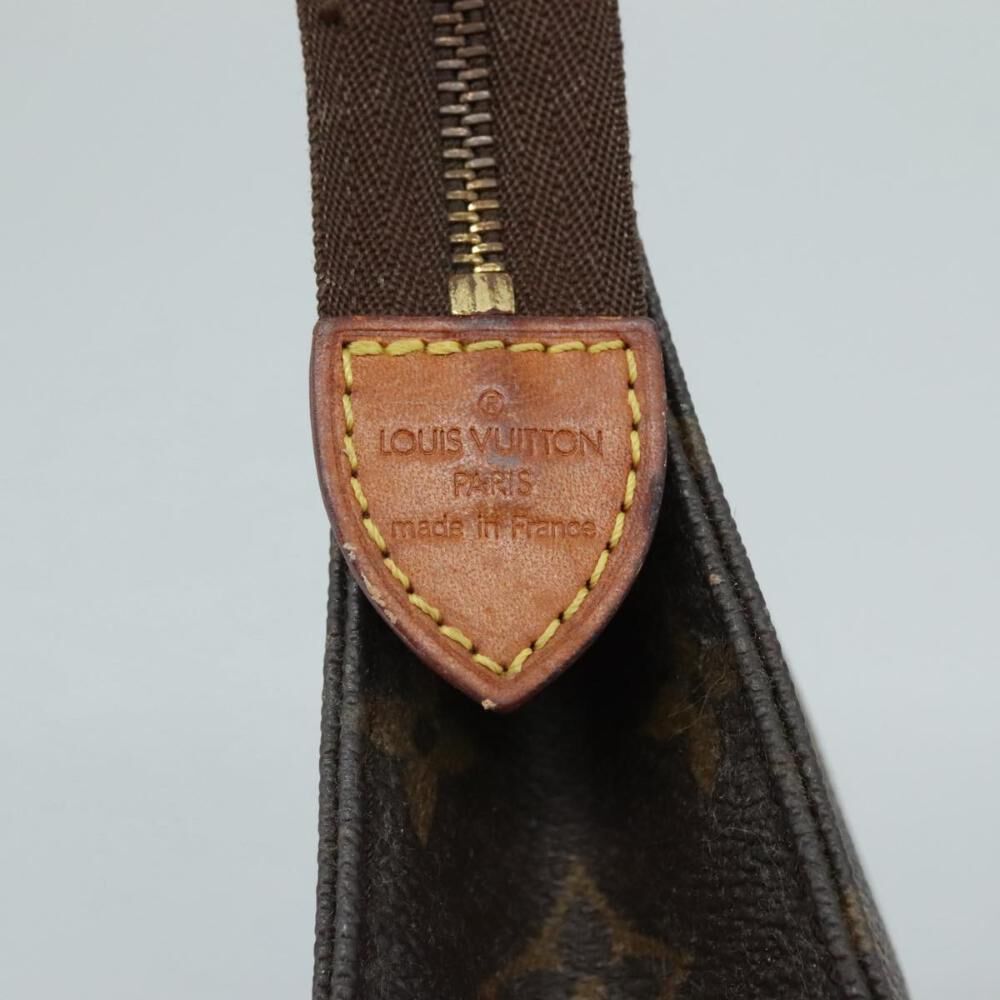 Louis Vuitton Poche Toilette