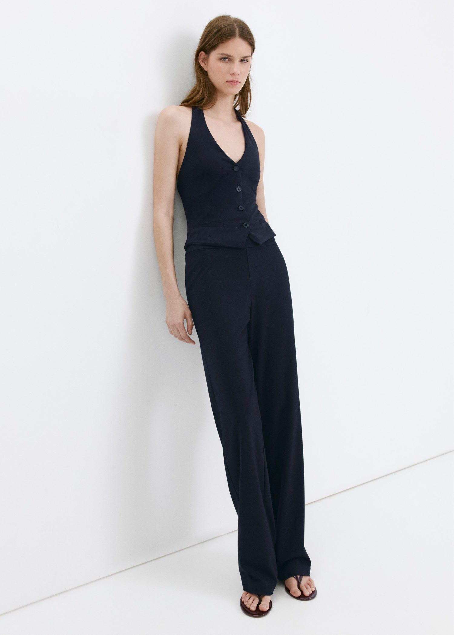 Halter-neck gilet with buttons