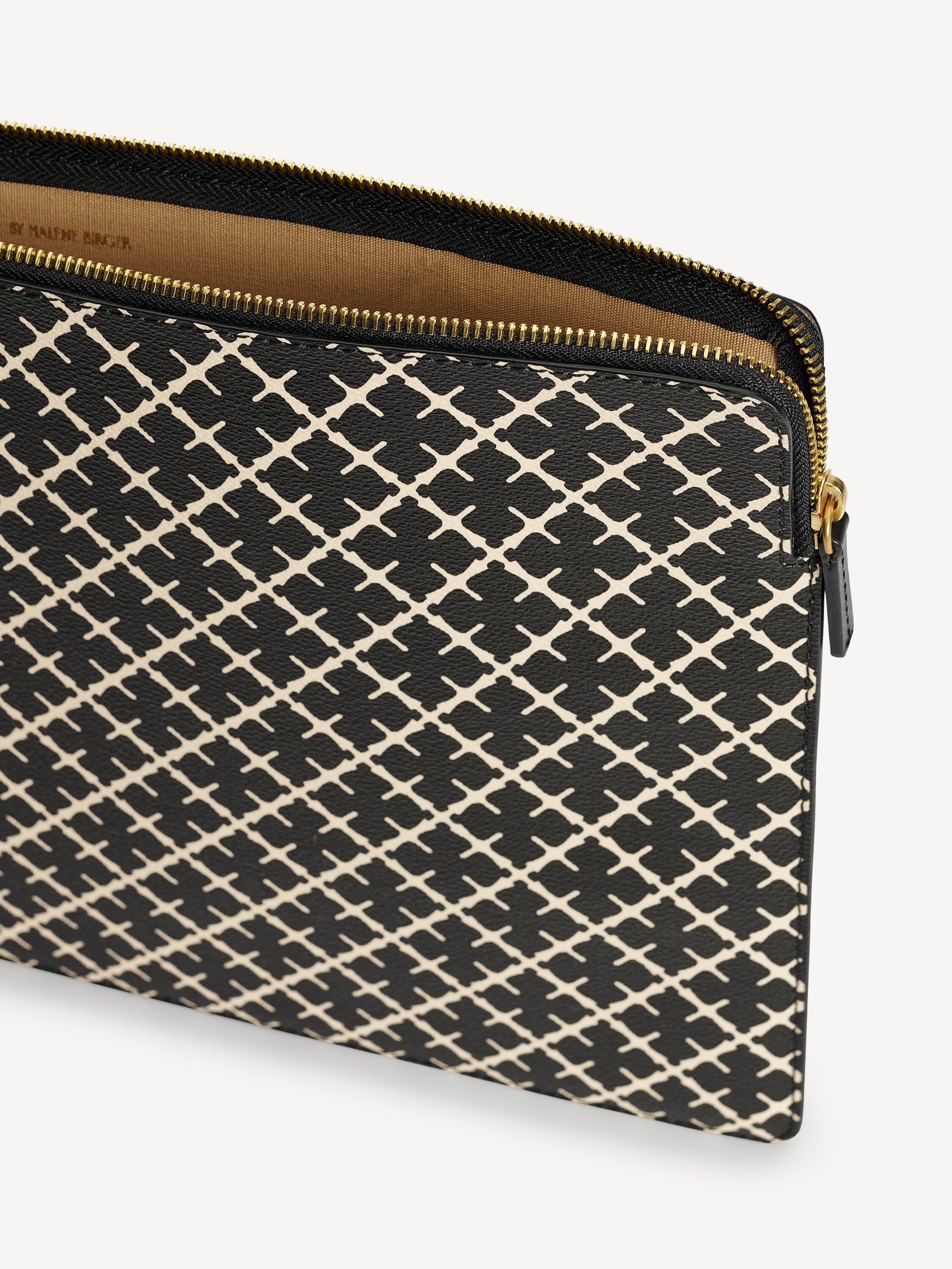 Ivy 16" datorv&auml;ska