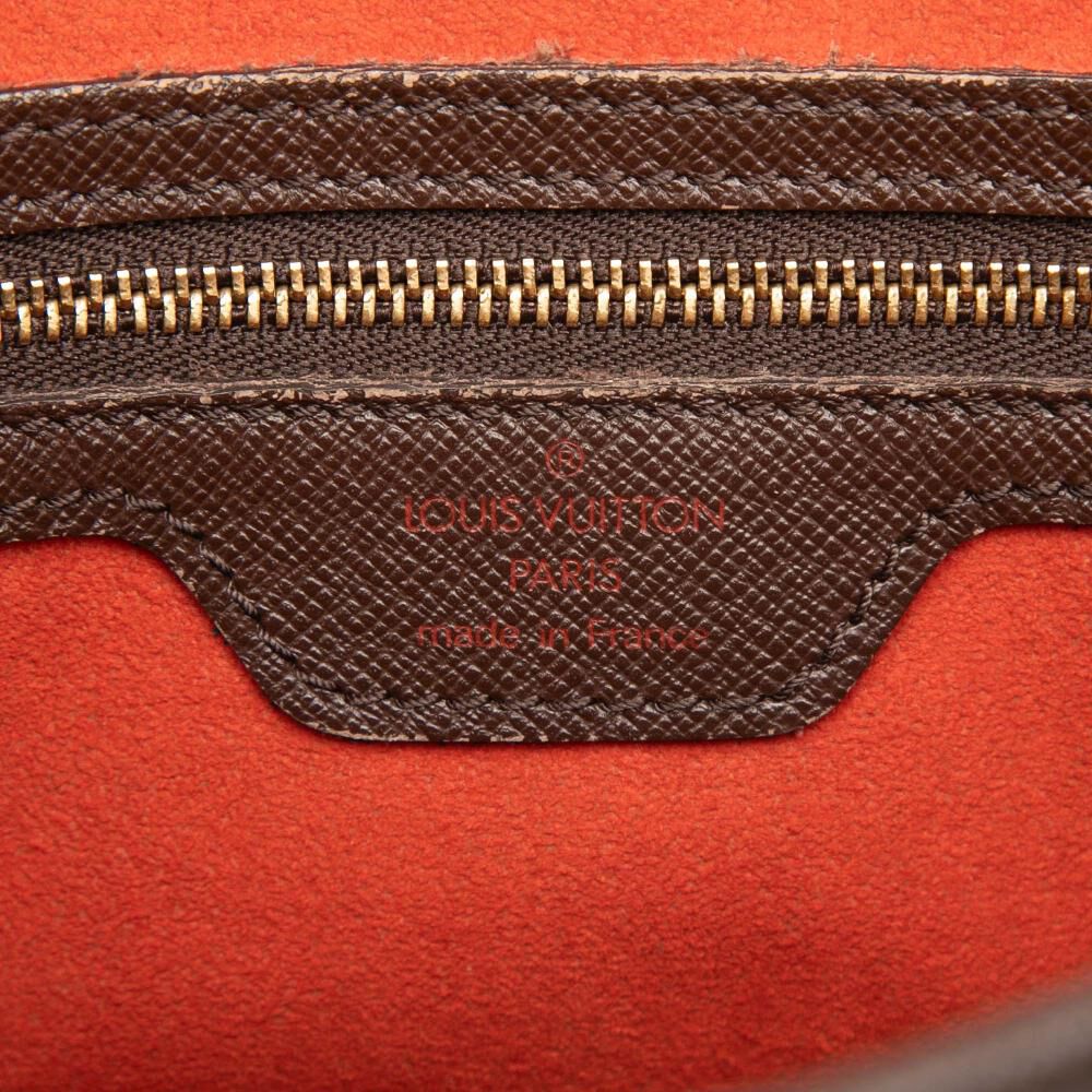 Louis Vuitton Marais