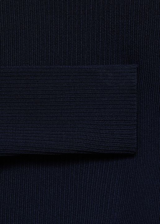 SWEATER. -- SESETA