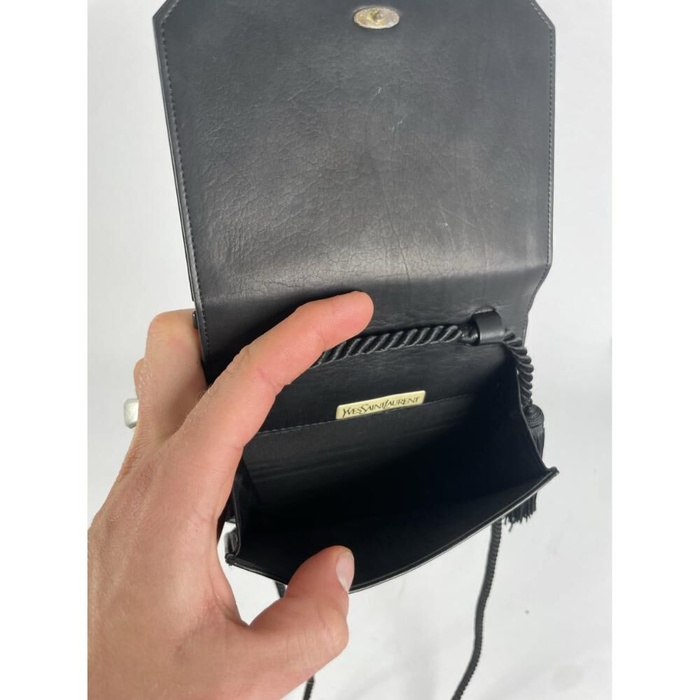 Yves Saint Laurent Shoulder Bag