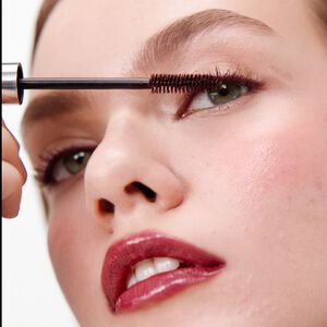 HIGH IMPACT MASCARA-BLAC 7ML/.28OZ