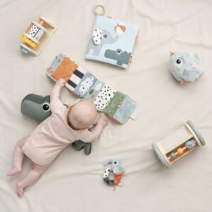 Tummy time stofbog Deer friends Farvemix
