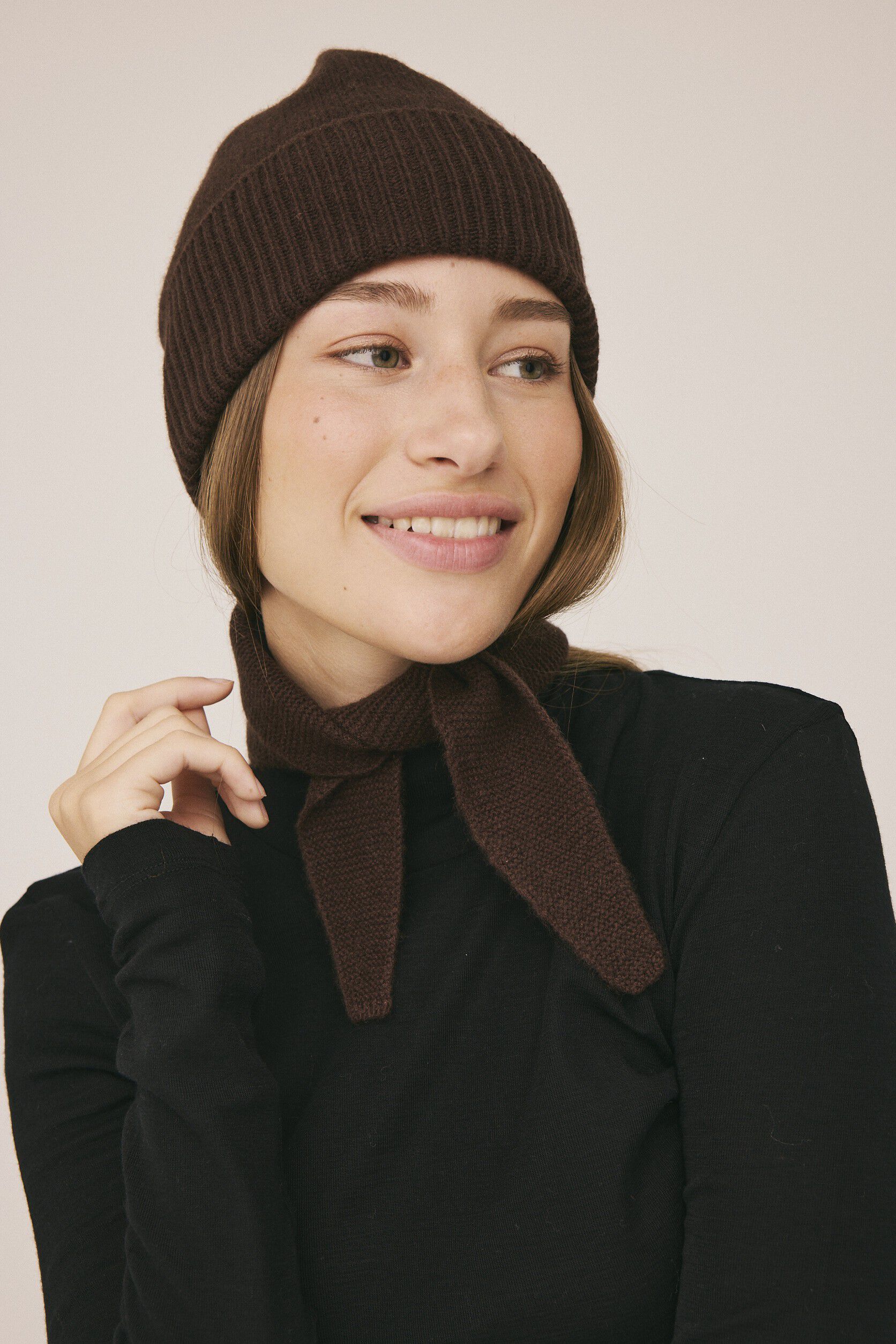 Karrie 16 - 100% Cashmere