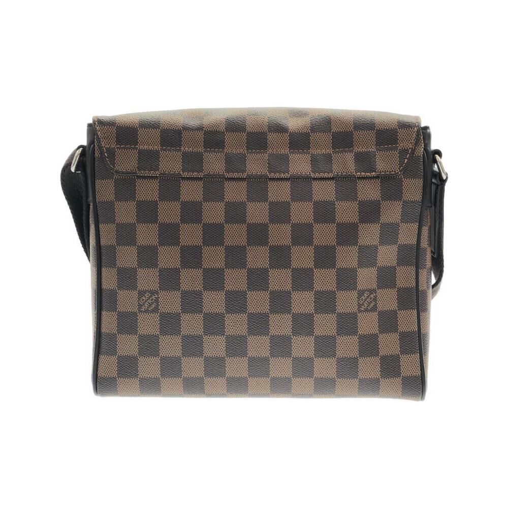 Louis Vuitton District