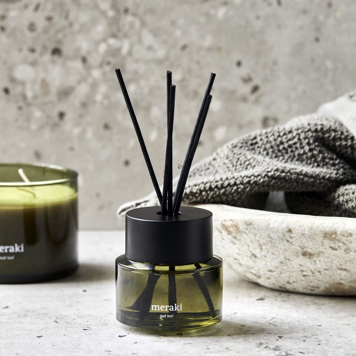 Doftspridare, Oud leaf