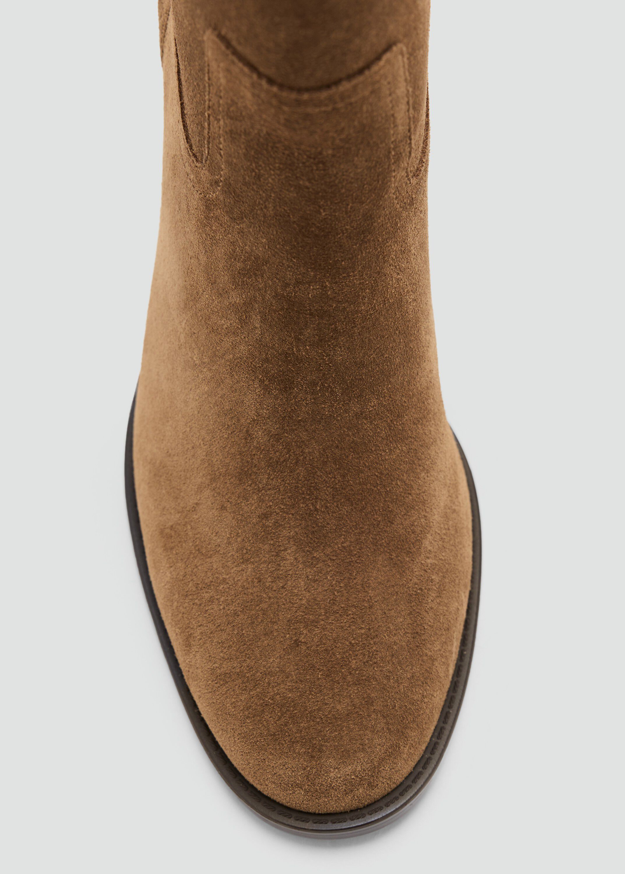 BOTA NELIA