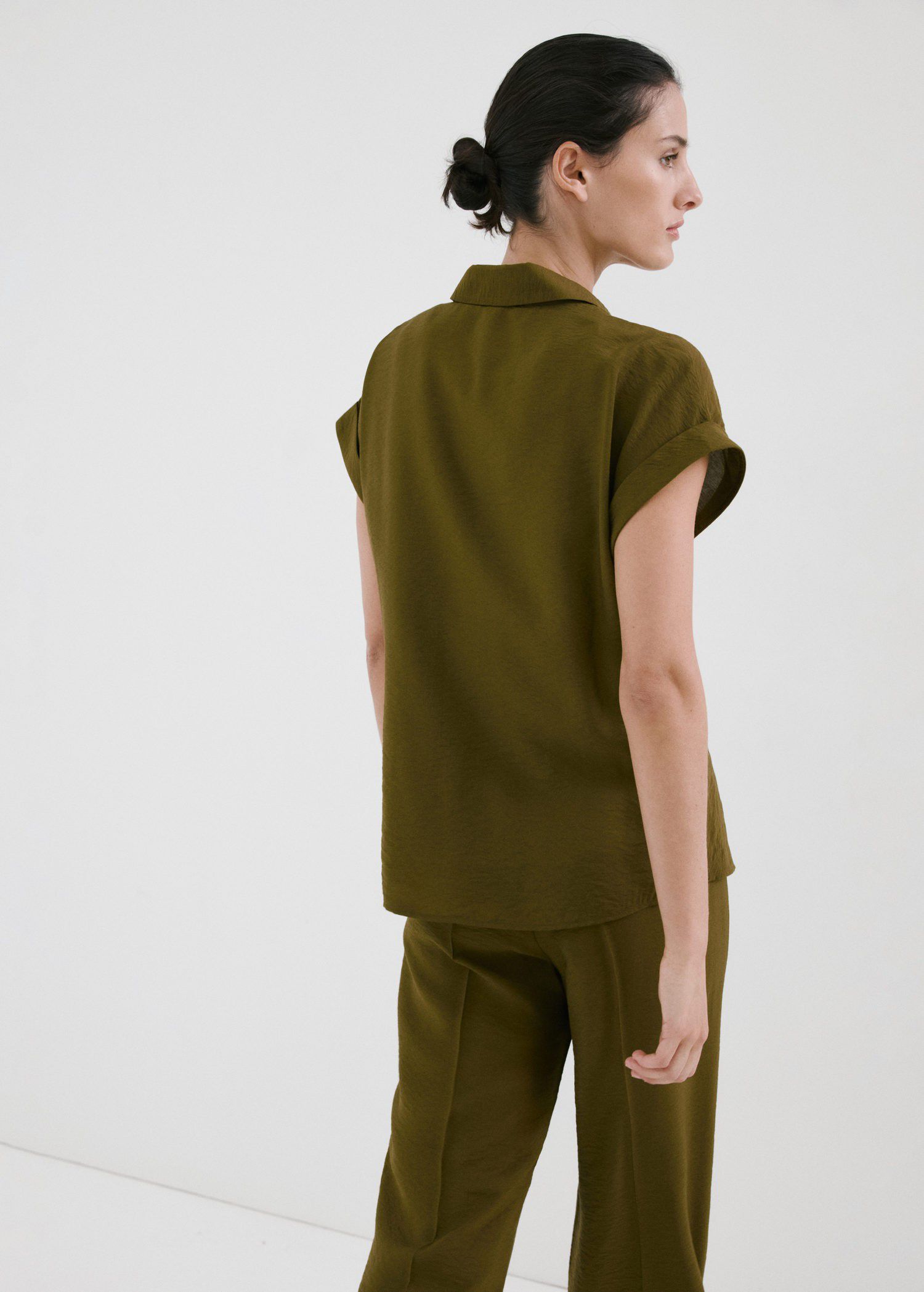 Knot short-sleeve shirt