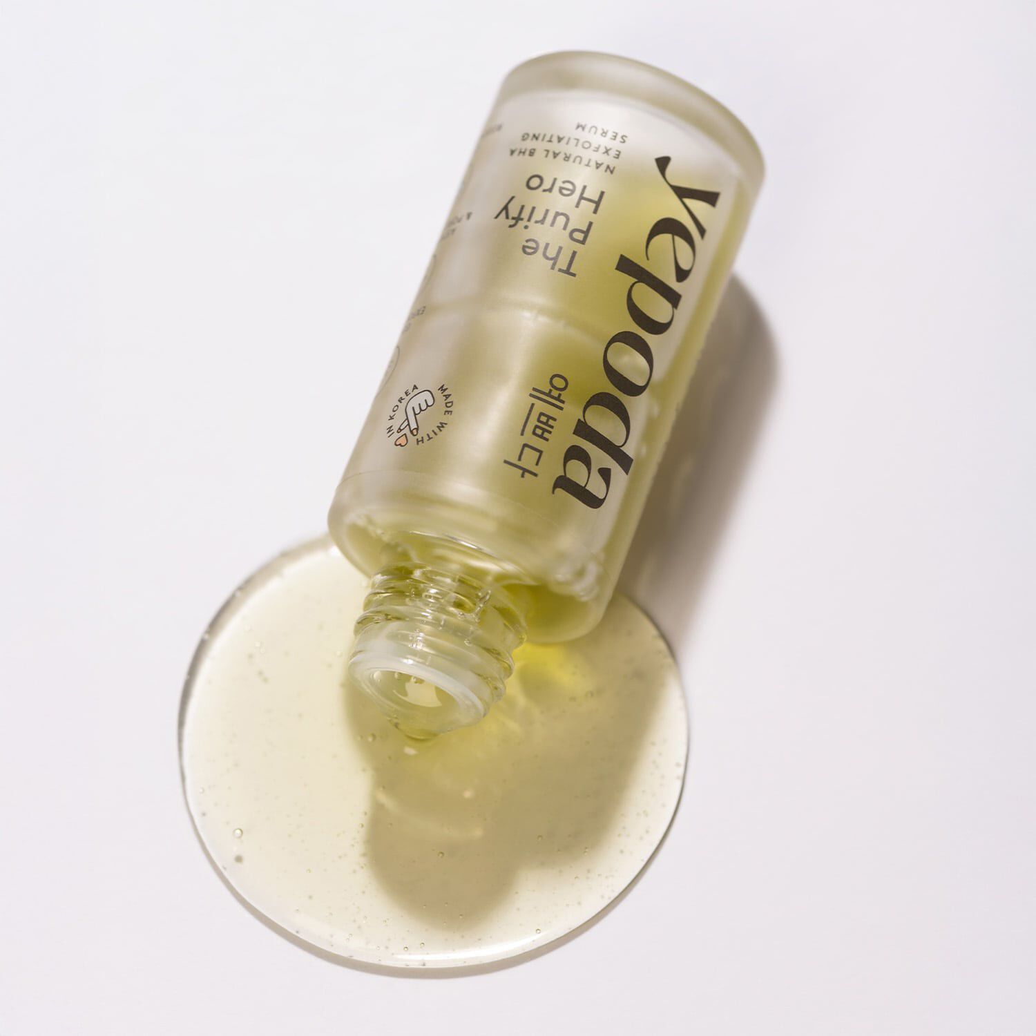 The Purify Hero Naturligt exfolierande serum med BHA