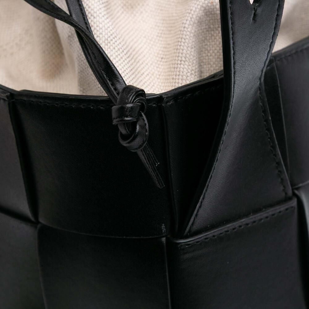 Bottega Veneta Bucket Bag