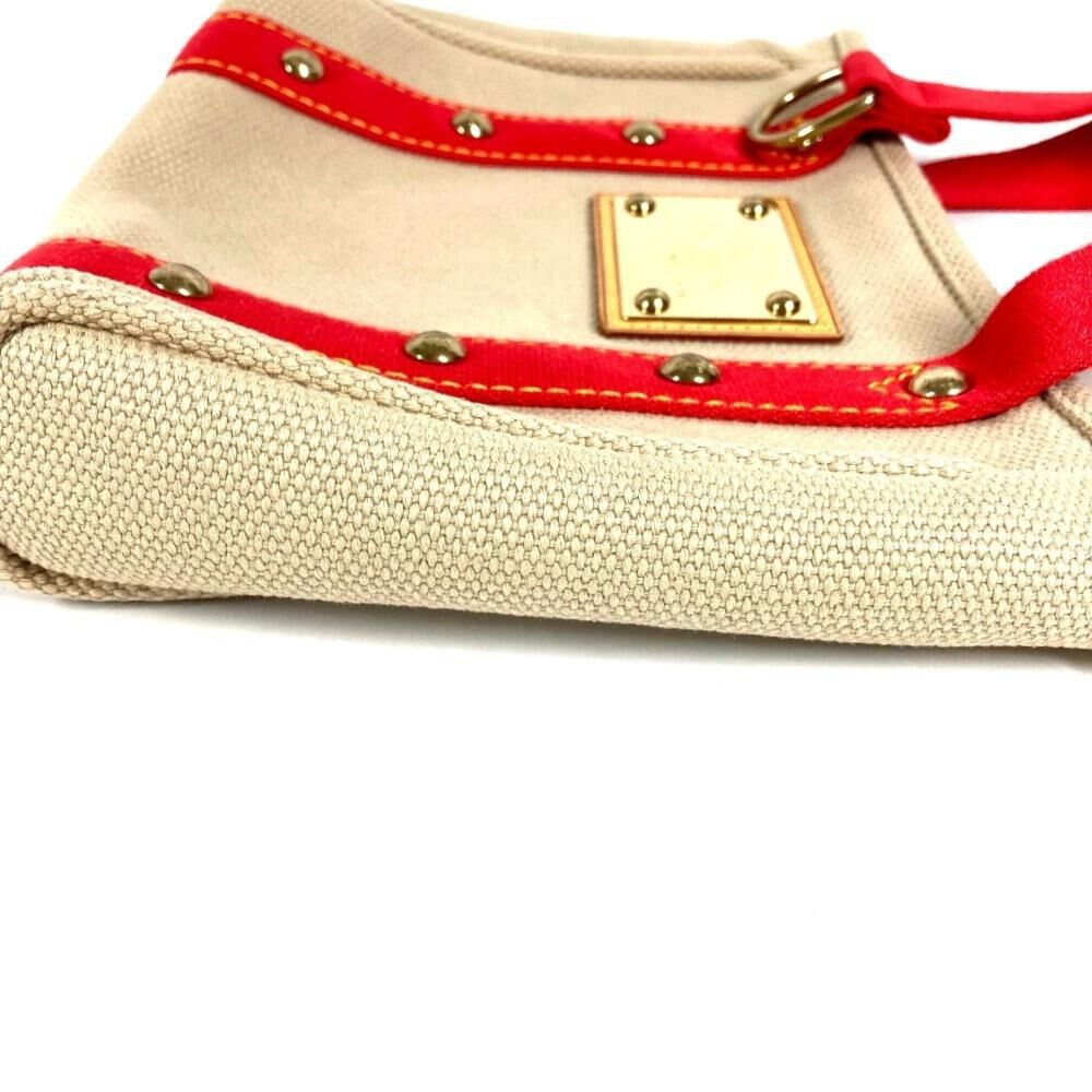 Louis Vuitton Antigua