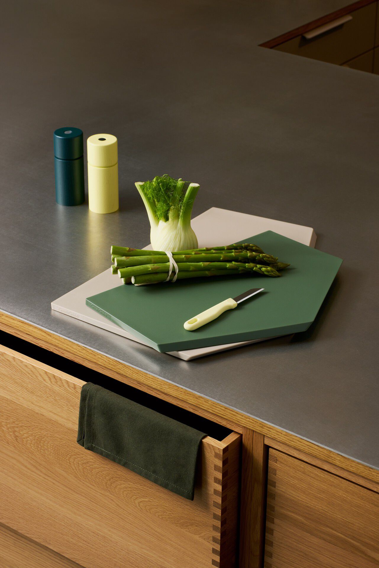 Zurich cutting board medium, parsley