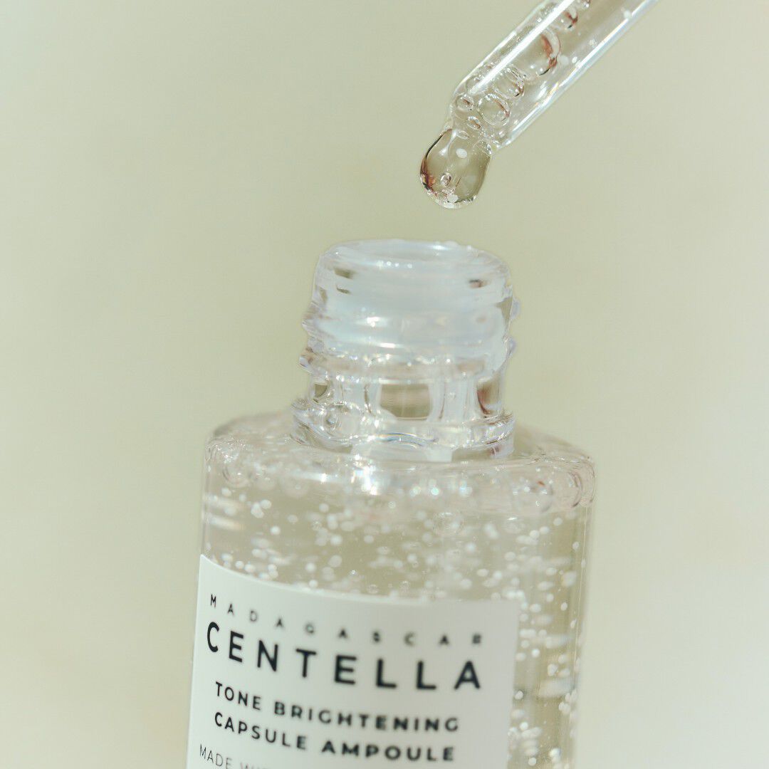 Madagascar Centella Tone Brightening Capsule Ampoule (30 ml. )