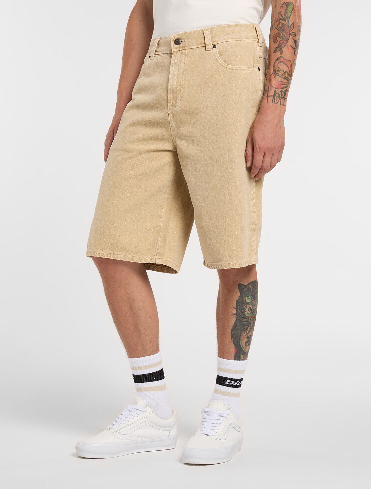 958 13 INCH LOOSE SHORT JEANS EUCAL