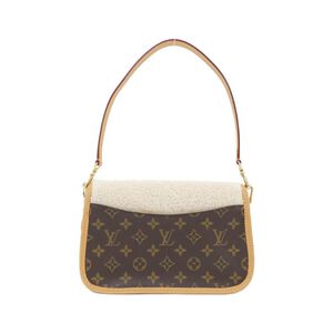 Louis Vuitton Shoulder Bags