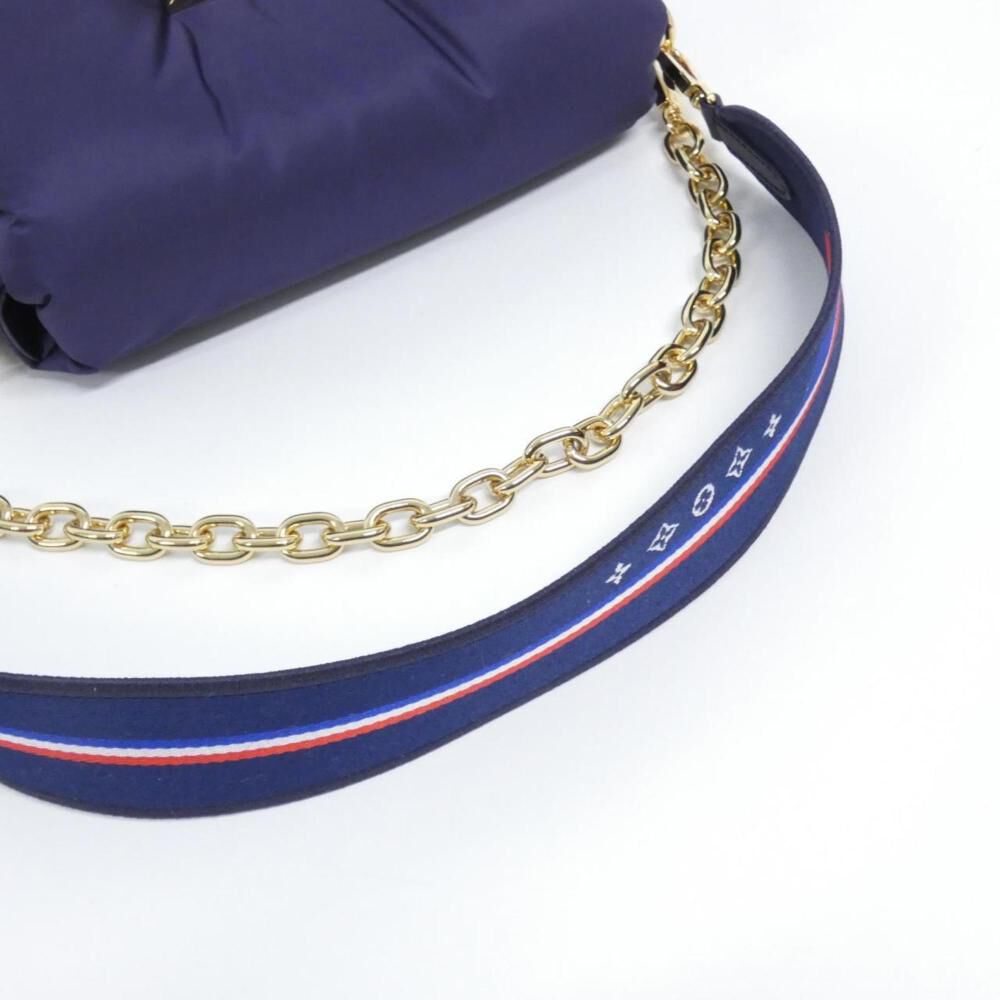 Louis Vuitton Shoulder Bags