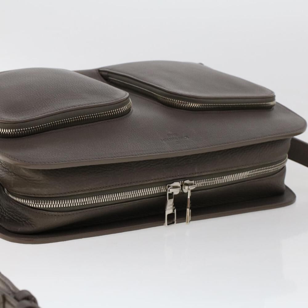 Louis Vuitton Shoulder Bags