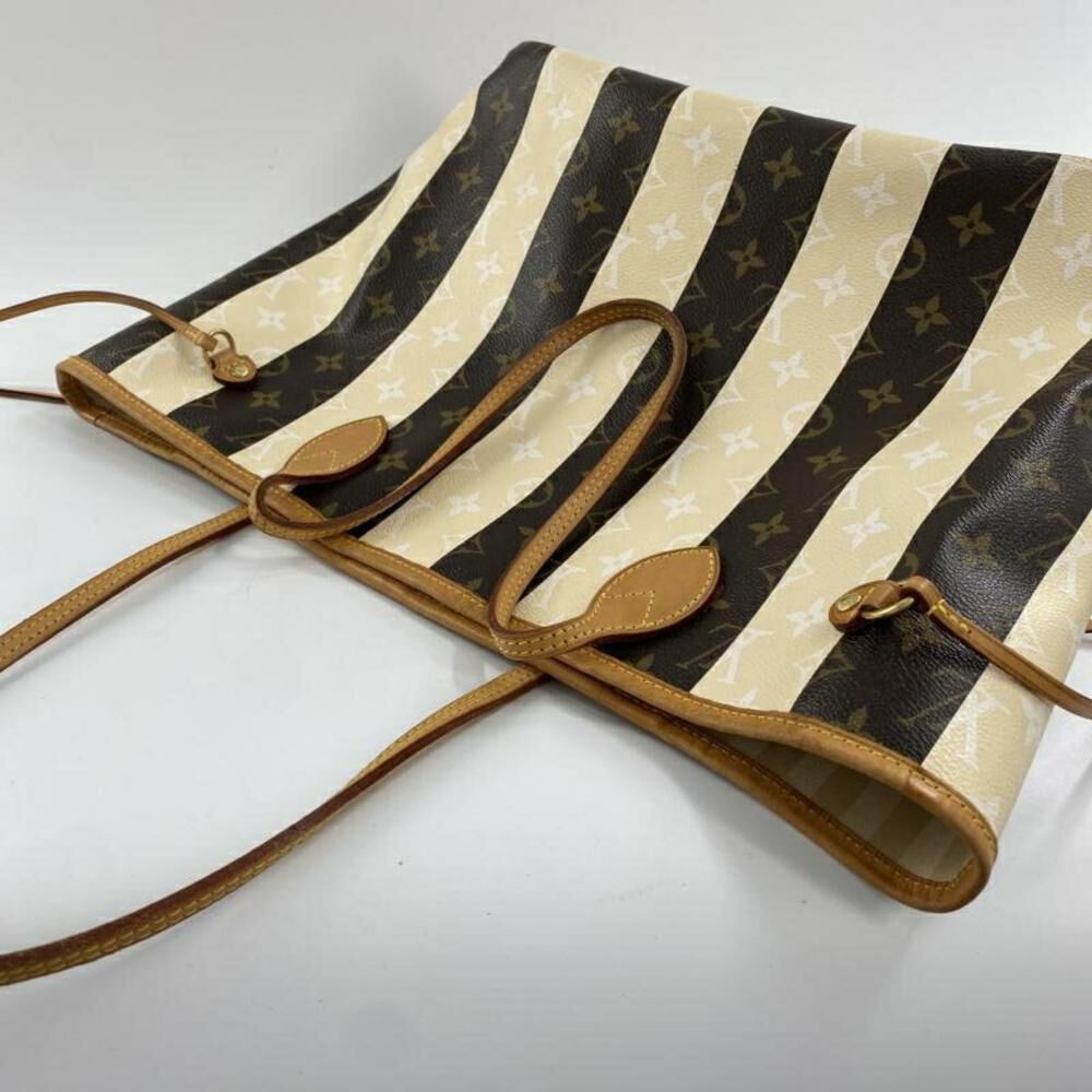 Louis Vuitton Neverfull