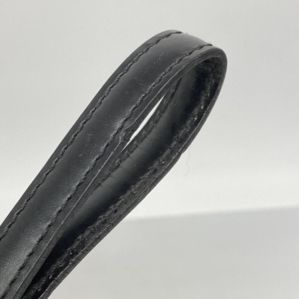 Louis Vuitton Pochette Sellier