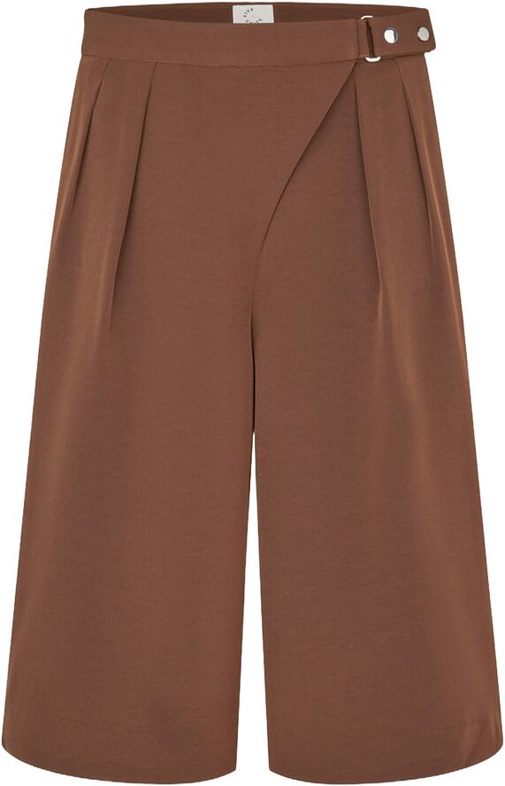 UmaFV Shorts