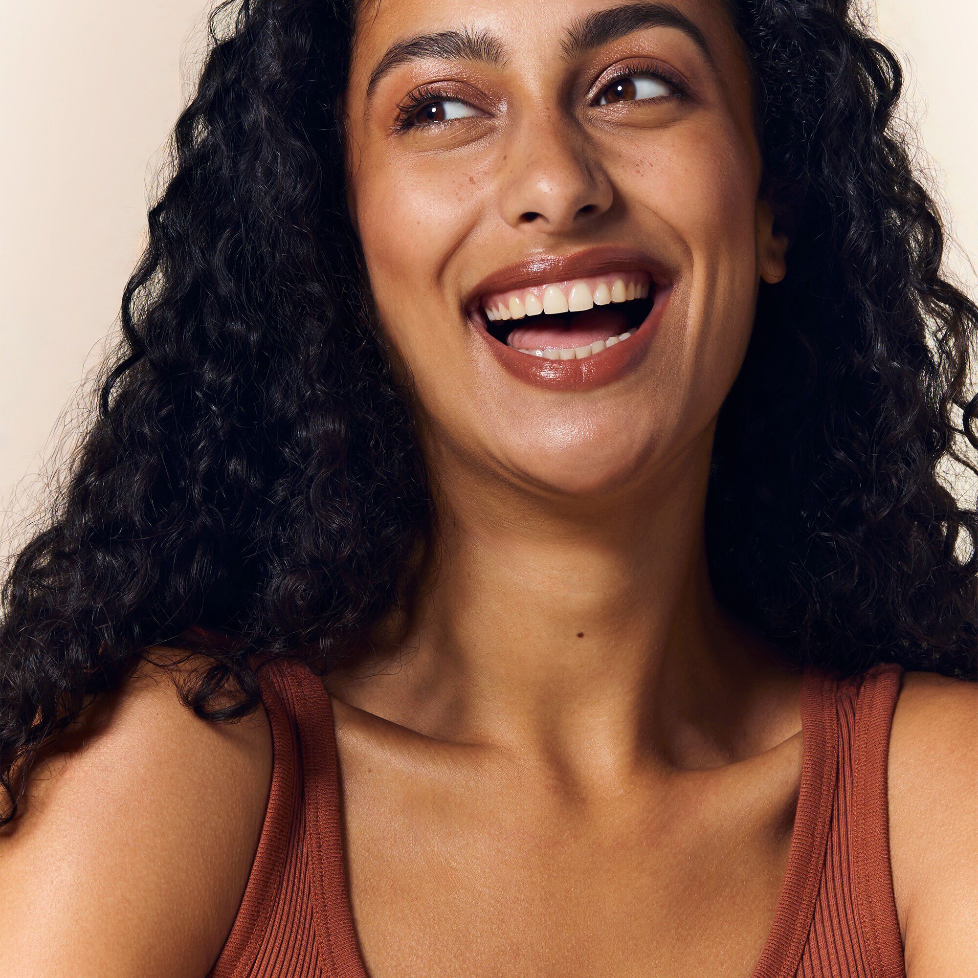 COLOR BALM 3-IN-1 STICK MOCHA